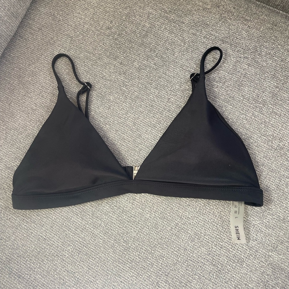Black bikini top